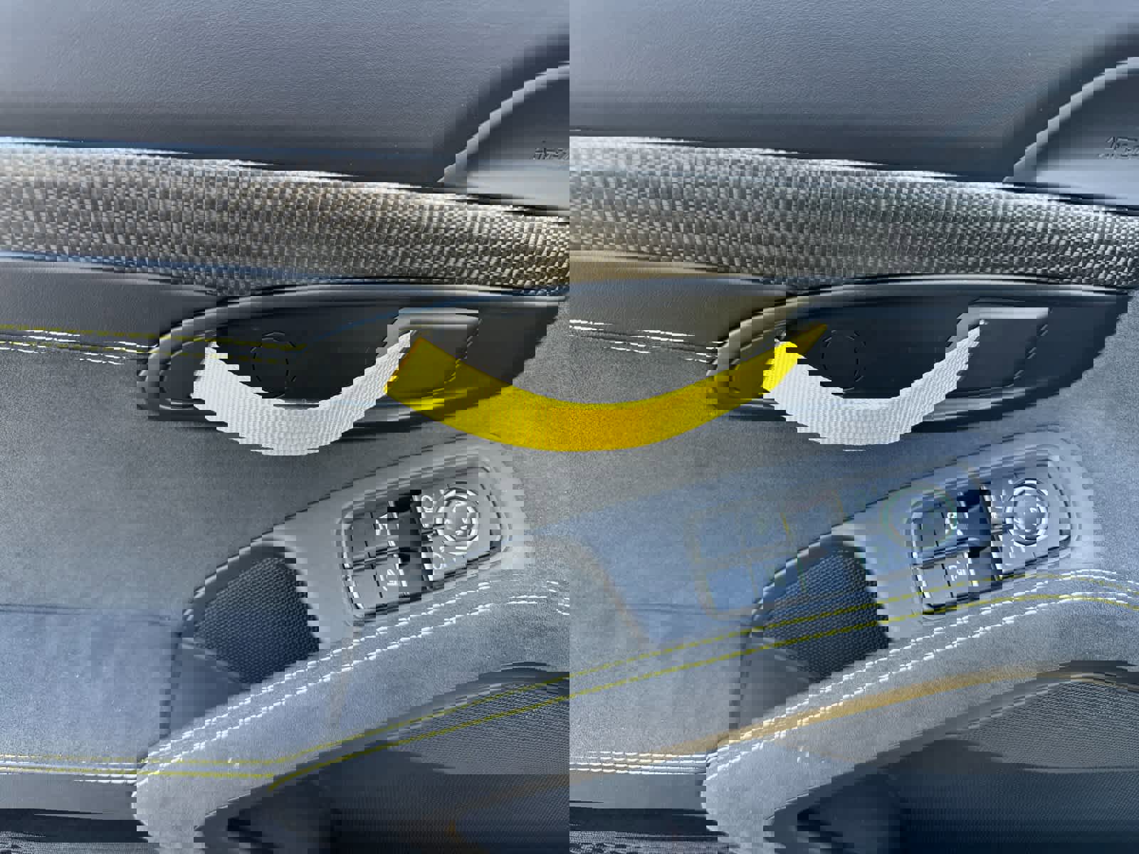 Certified 2025 Porsche 718 Boxster Spyder RS w/ Weissach Package image 12