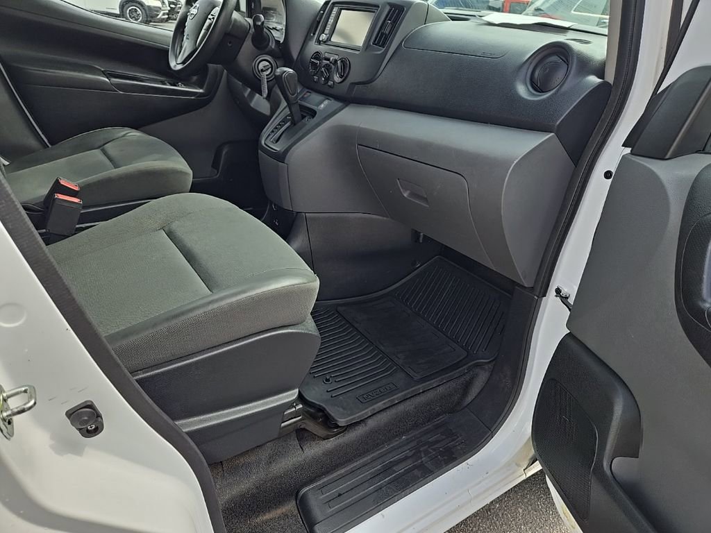 Used 2021 Nissan NV200 S w/ Back Door Glass Package image 27