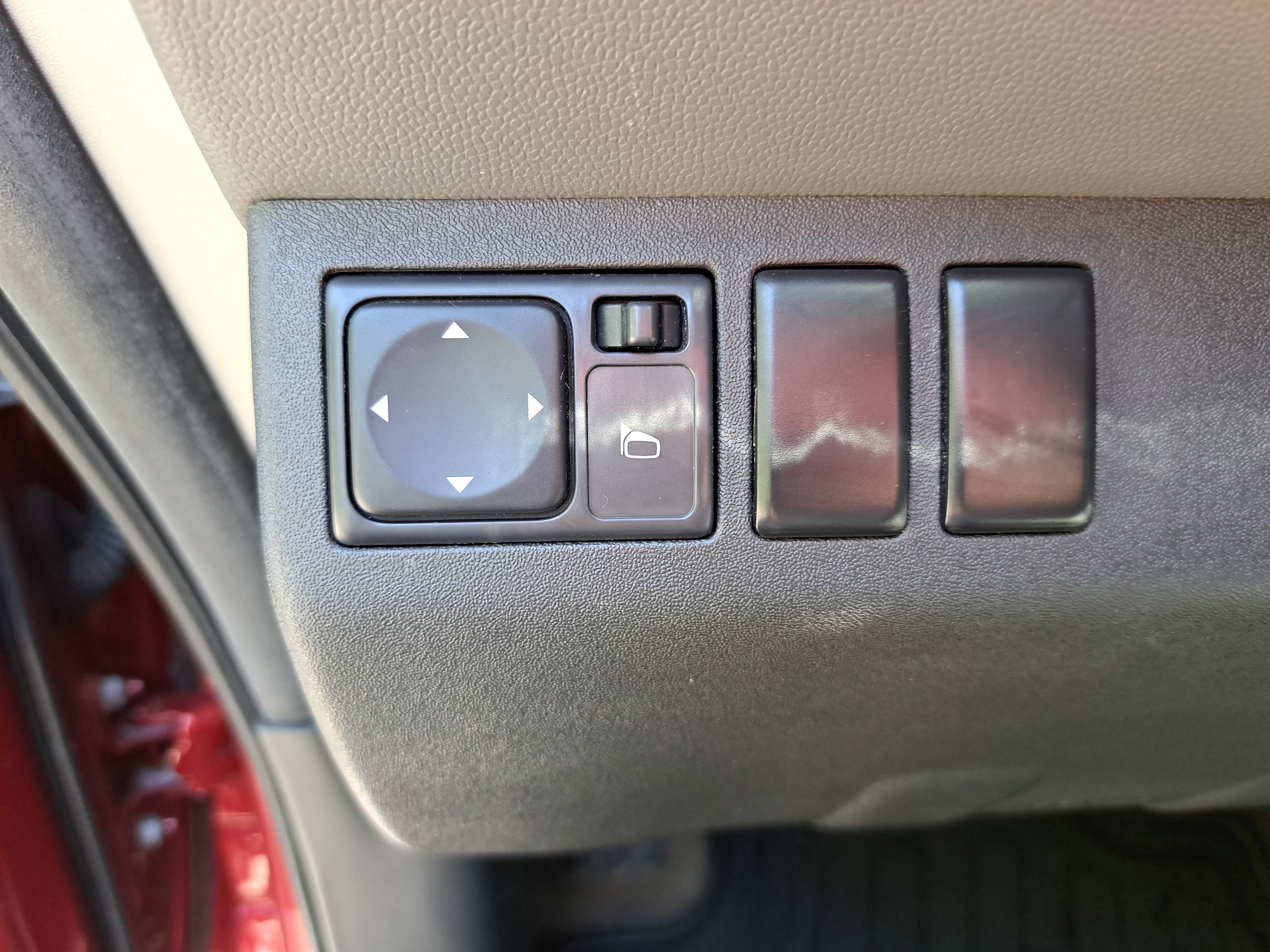 Used 2013 Nissan Xterra S w/ Value Package image 22