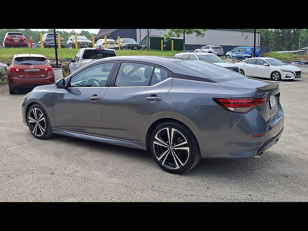 Used 2022 Nissan Sentra SR w/ Electronics Package FWD image 6