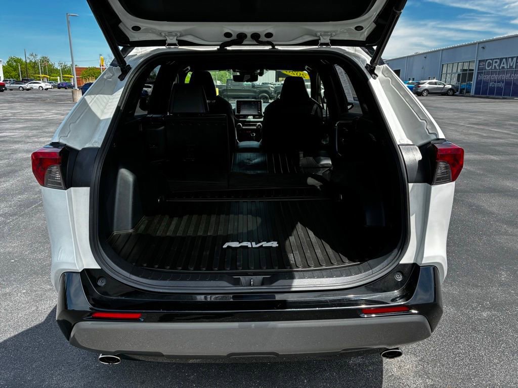 Used 2020 Toyota RAV4 XSE w/ All Weather Liner Package AWD/4WD image 31