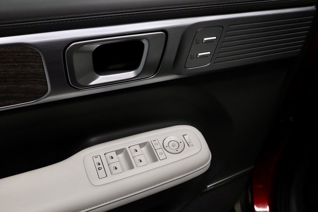 Certified 2025 Hyundai Santa Fe Calligraphy image 25