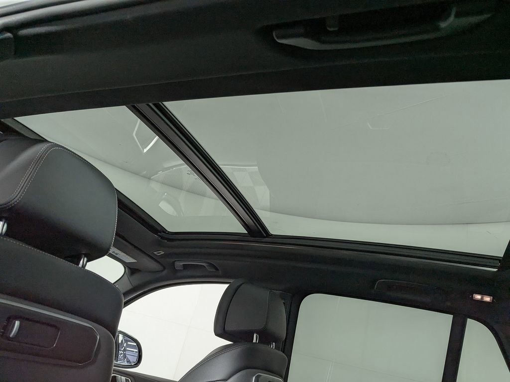 Used 2026 BMW X5 M60i image 13