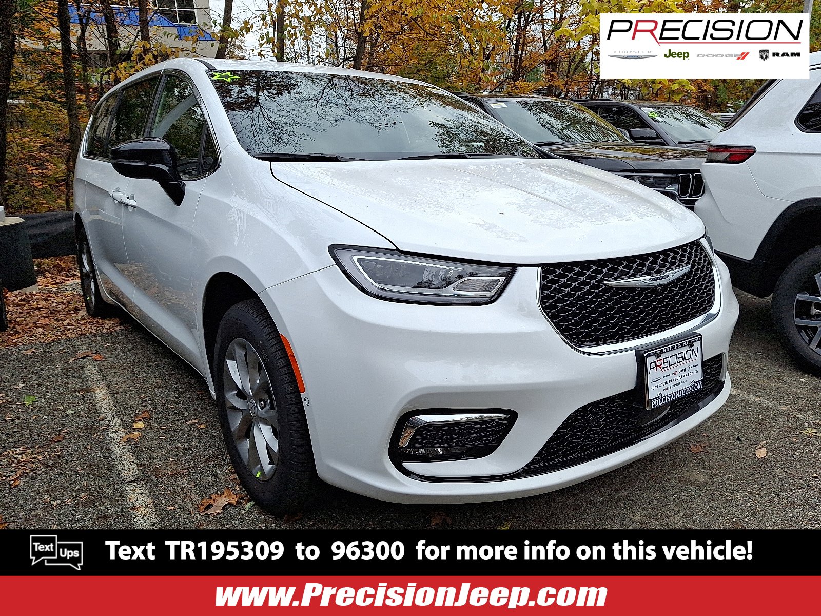 New 2026 Chrysler Pacifica Select AWD/4WD image 1