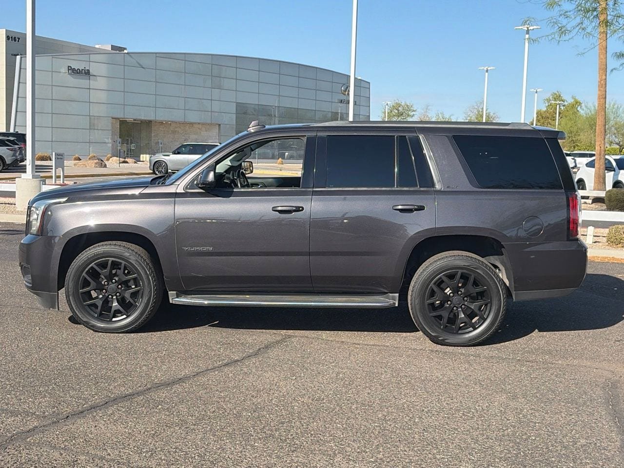 Used 2016 GMC Yukon SLT w/ Open Road Package AWD/4WD image 3