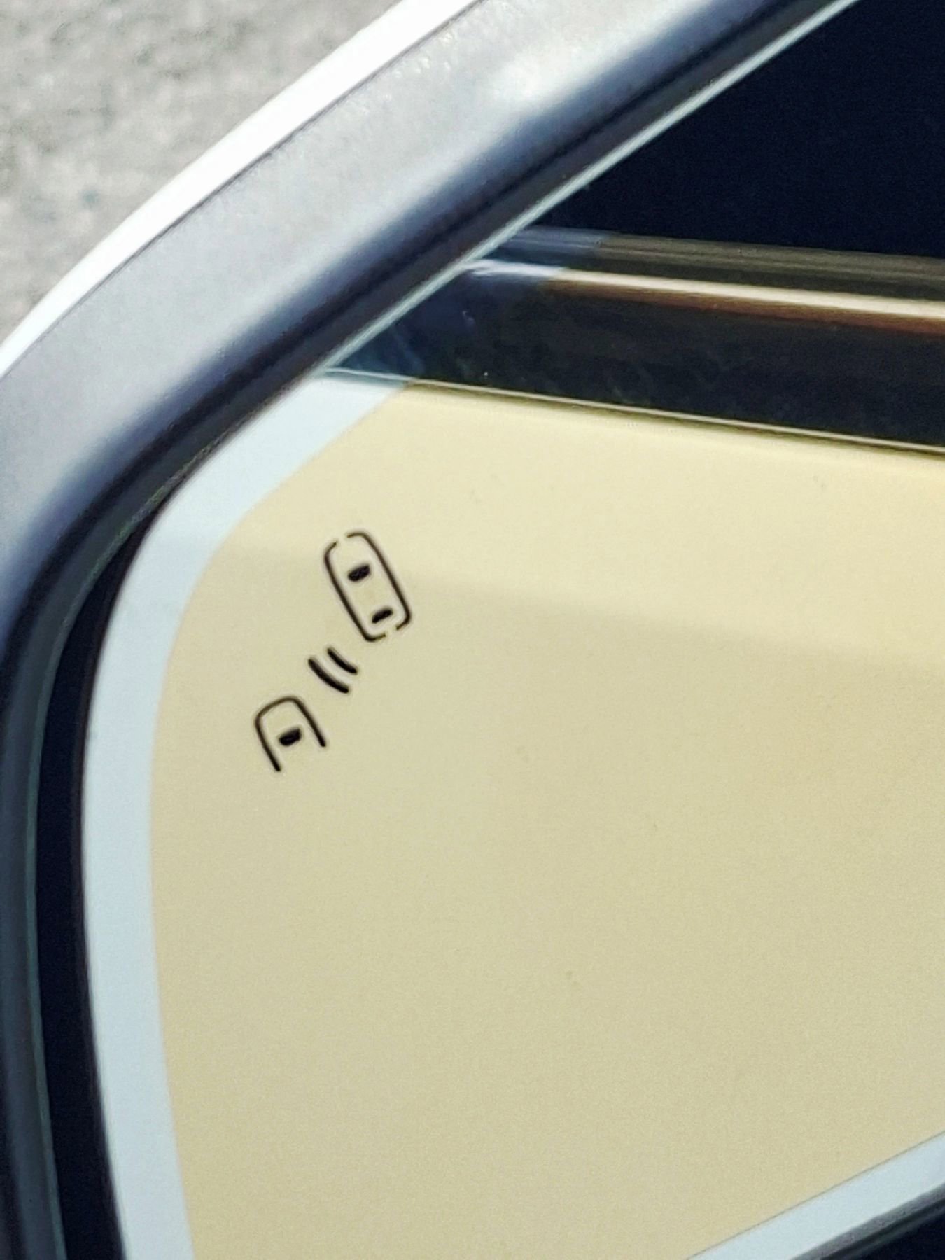 Used 2015 Chevrolet SS image 8