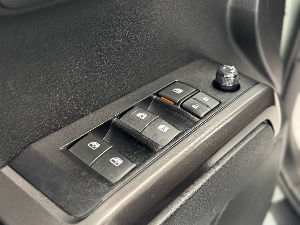 Used 2022 Toyota Tacoma TRD Sport w/ Technology Package image 17