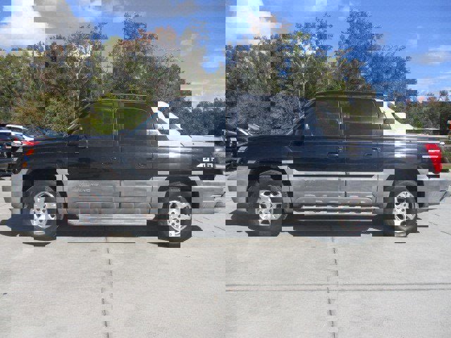 Used 2002 Chevrolet Avalanche 2WD image 5