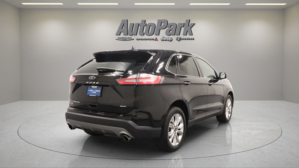 Used 2022 Ford Edge Titanium AWD/4WD image 9