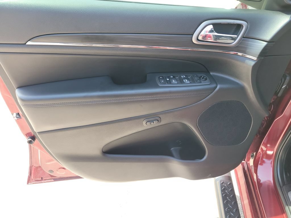 Used 2021 Jeep Grand Cherokee Limited X RWD image 19