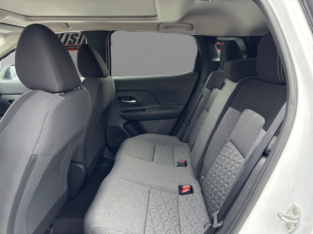 New 2026 Nissan Kicks SV w/ SV Premium Package image 10