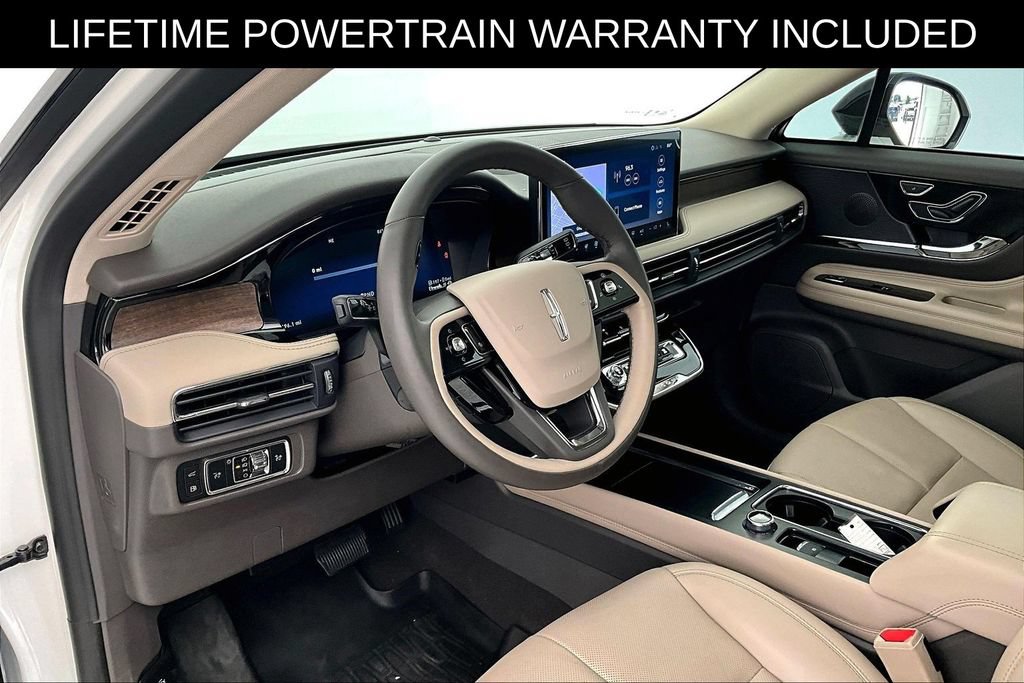 Used 2024 Lincoln Corsair Grand Touring w/ Equipment Group 301A AWD/4WD image 17