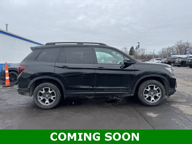 Used 2023 Honda Passport TrailSport image 1