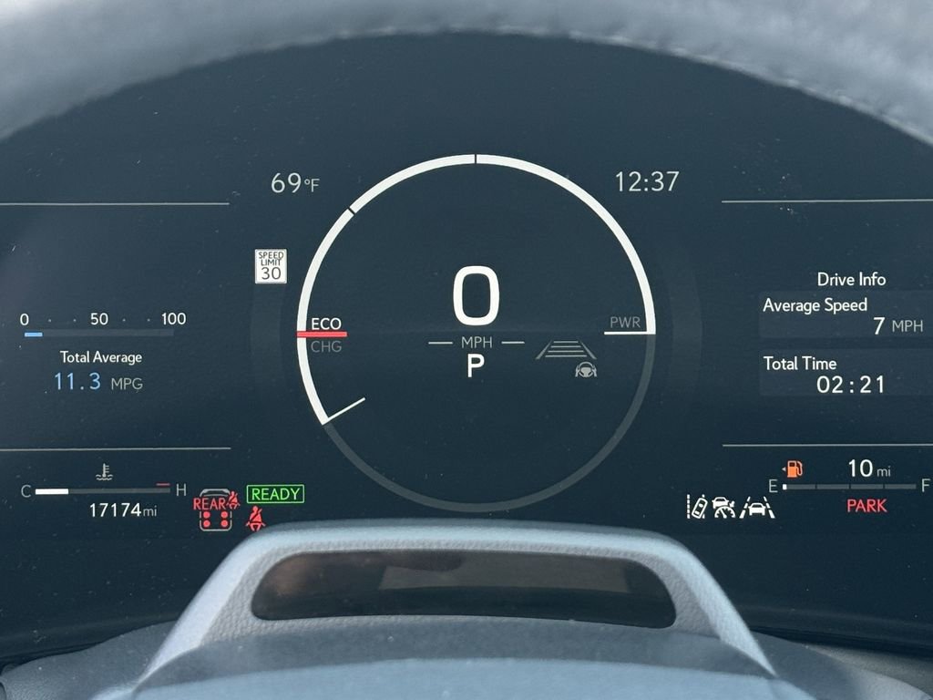 Used 2025 Lexus TX 500h AWD w/ Technology Package image 16