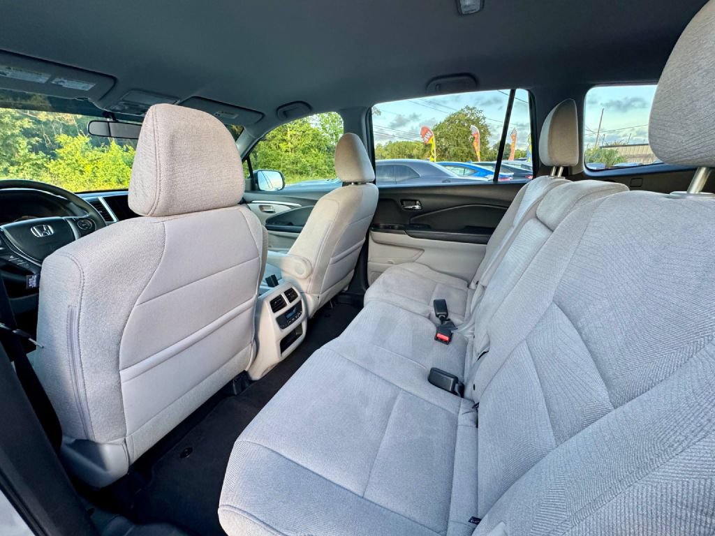 Used 2016 Honda Pilot EX image 10
