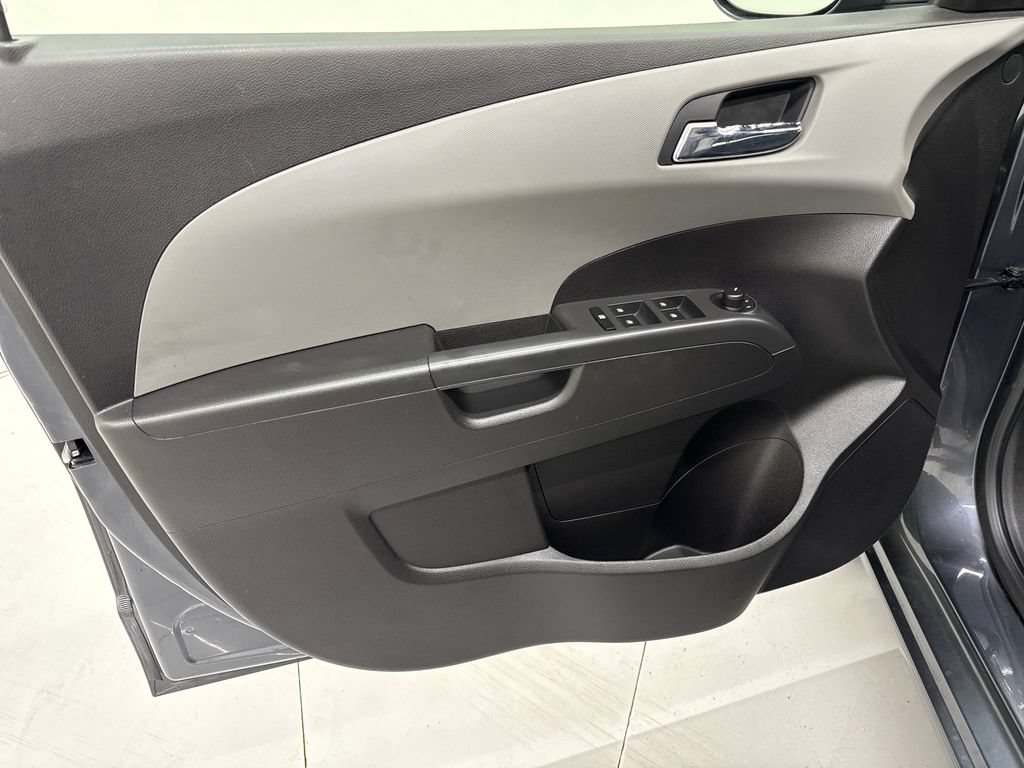 Used 2012 Chevrolet Sonic LTZ FWD image 11