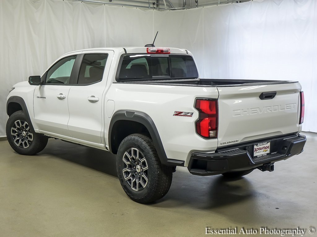 Used 2024 Chevrolet Colorado Z71 w/ Z71 Convenience Package 2 image 8