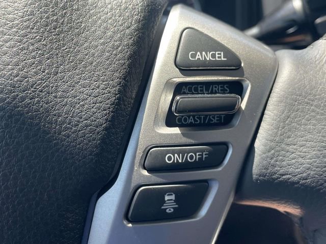 Used 2024 Nissan Titan SV w/ SV Convenience Package image 25