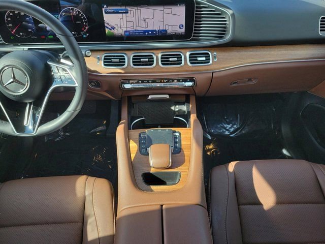 Used 2025 Mercedes-Benz GLE 450e 4MATIC w/ Winter Package image 20