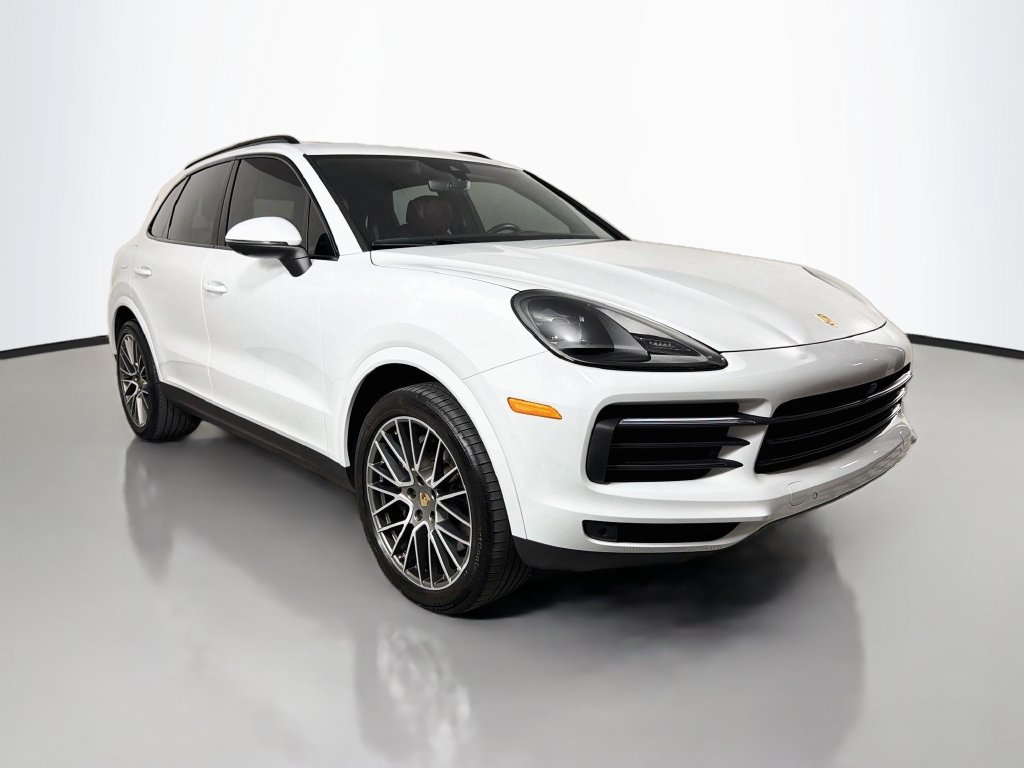Used 2023 Porsche Cayenne Platinum Edition AWD/4WD image 3