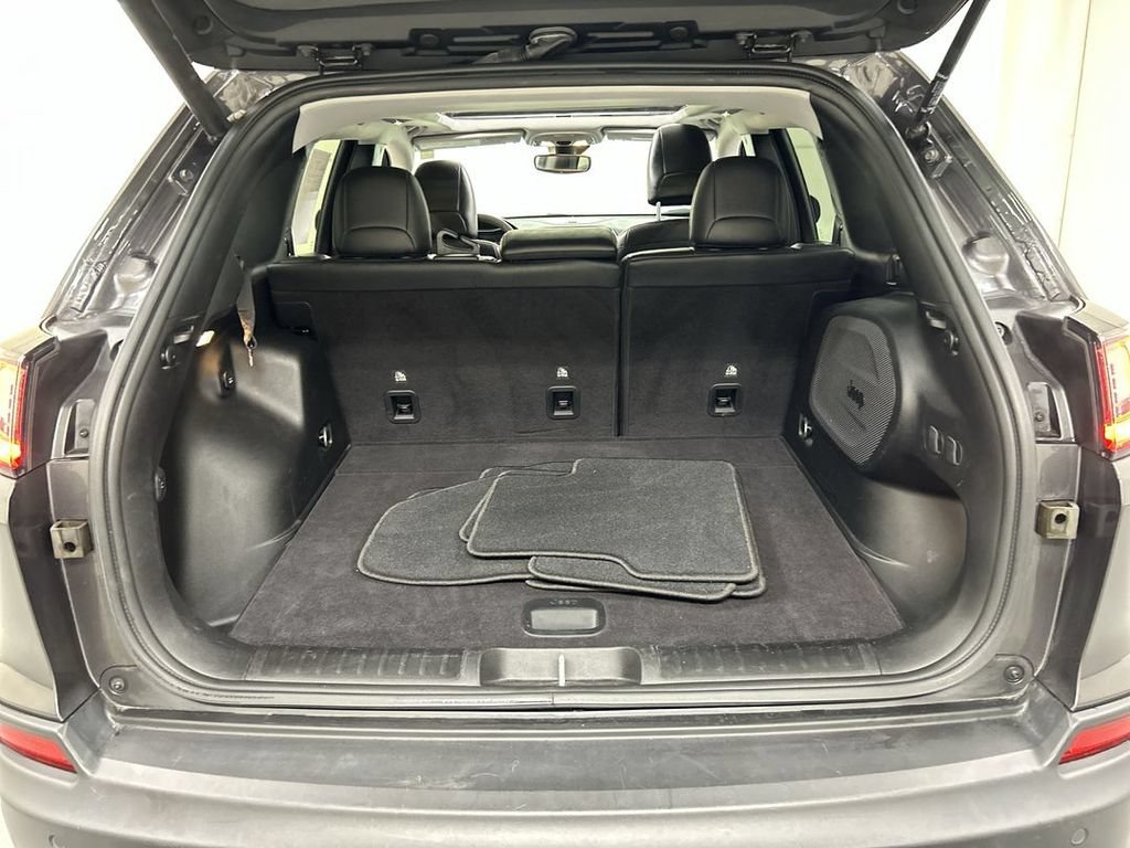 Used 2021 Jeep Cherokee Limited AWD/4WD image 22