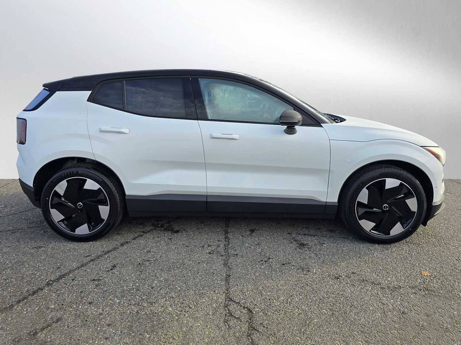 New 2026 Volvo EX30 Ultra w/ Protection Package AWD/4WD image 2