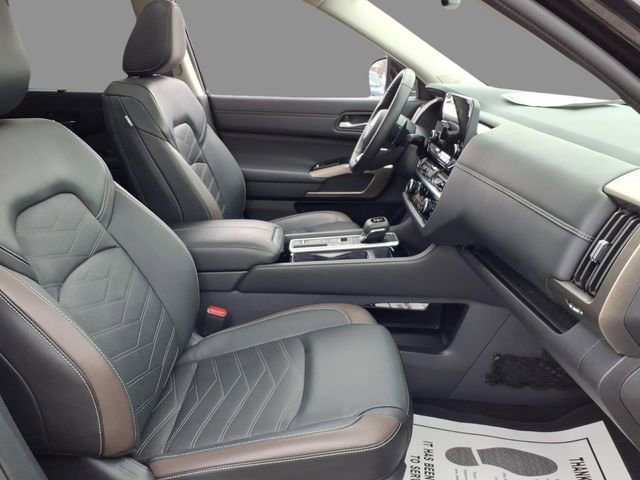 Certified 2024 Nissan Pathfinder Platinum w/ Cargo Package image 13