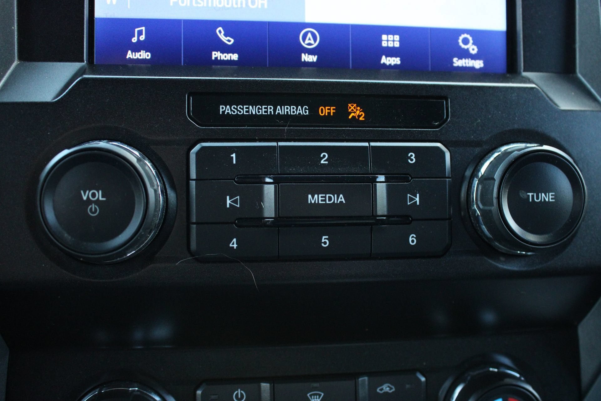 Used 2019 Ford F150 XLT w/ Equipment Group 302A Luxury AWD/4WD image 47