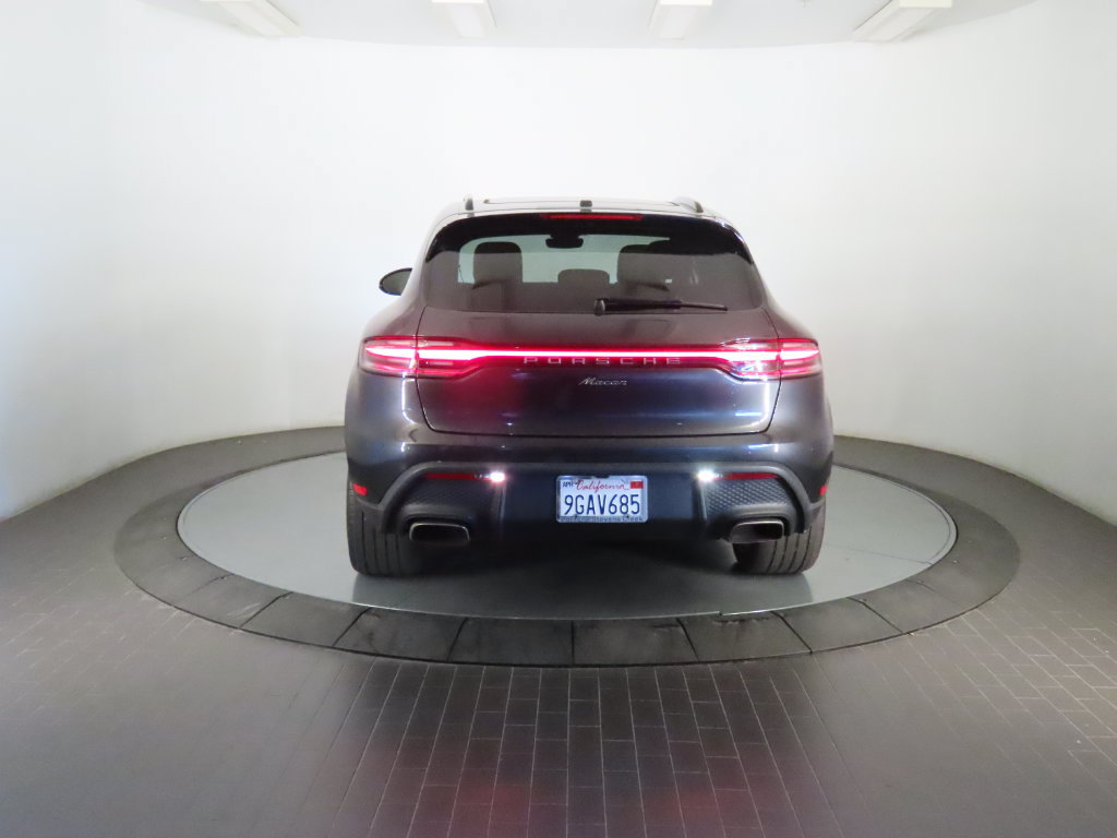 Certified 2023 Porsche Macan AWD/4WD image 6