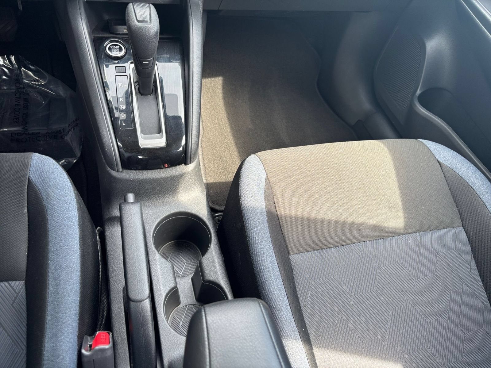 Used 2025 Nissan Versa SV FWD image 40