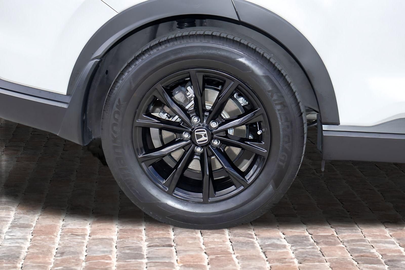 Certified 2025 Honda CR-V Sport-L image 40