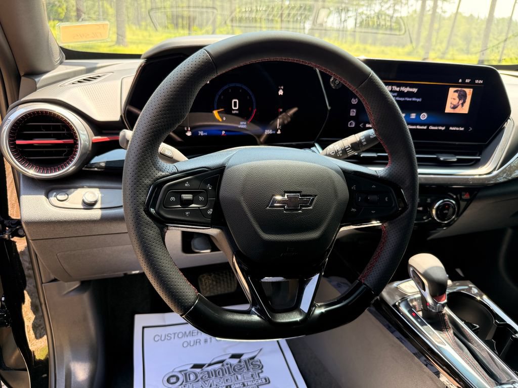 New 2026 Chevrolet Trax RS FWD image 17
