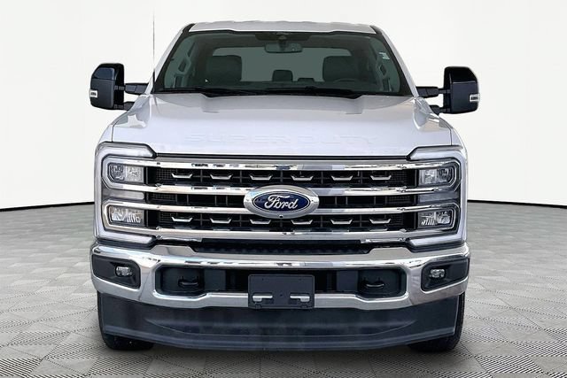 Used 2024 Ford F250 Lariat AWD/4WD image 2