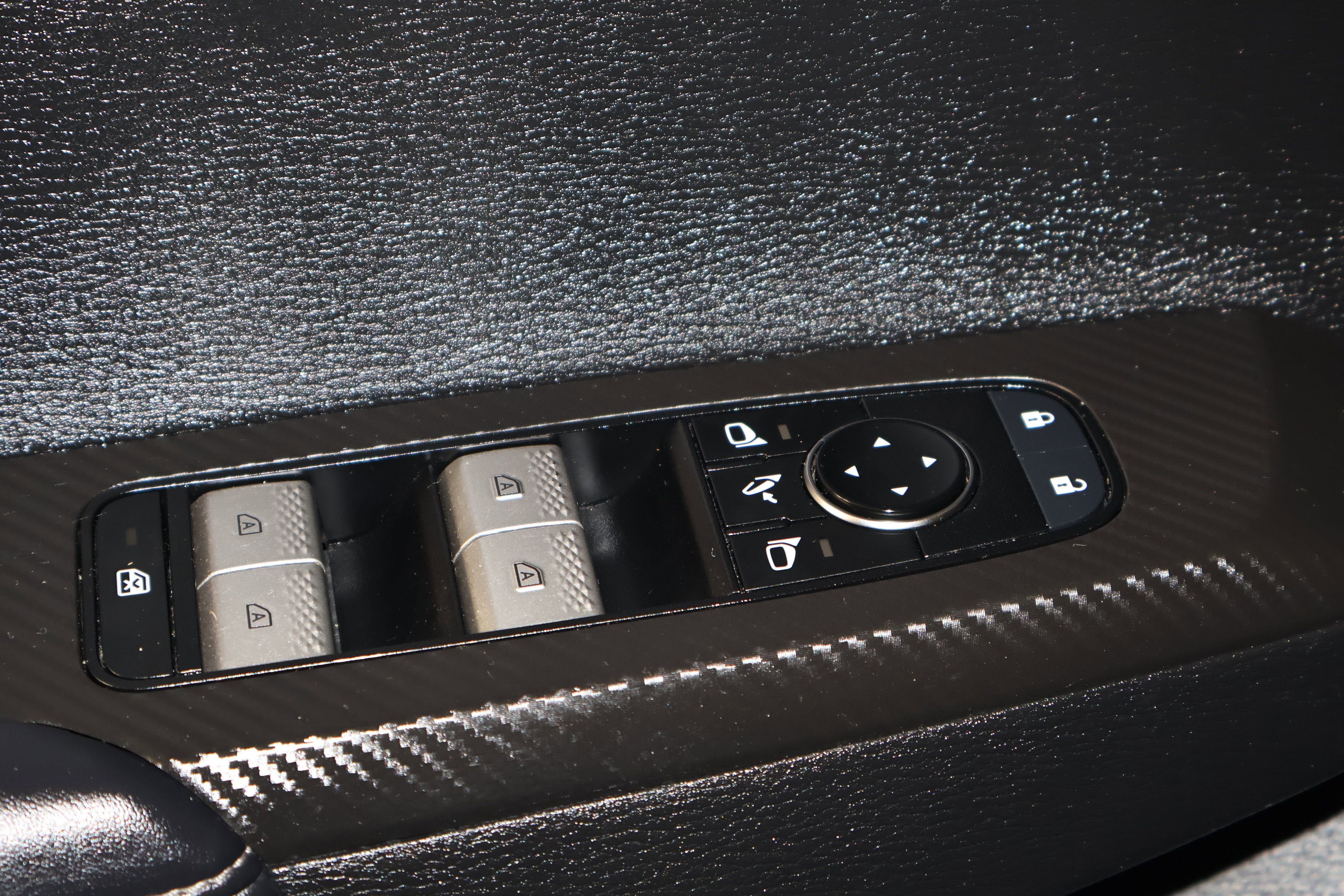 Used 2023 Mitsubishi Outlander SE AWD/4WD image 32