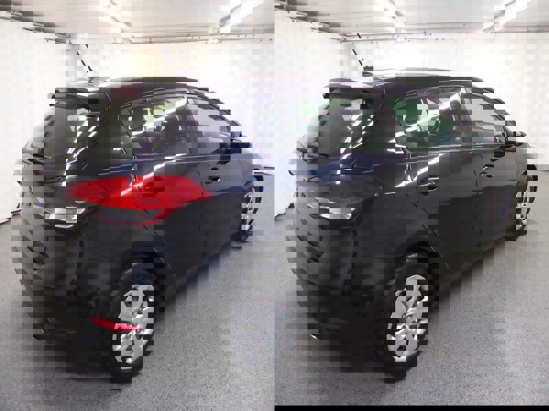 Used 2018 Kia Forte LX image 7