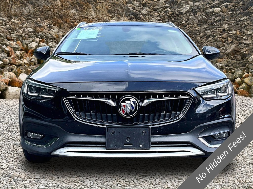 Used 2018 Buick Regal Essence w/ Driver Confidence Package #1 AWD/4WD image 3