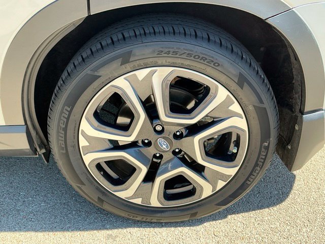 Used 2023 Subaru Ascent Limited w/ Technology Package AWD/4WD image 5