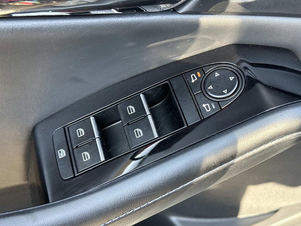 Certified 2023 MAZDA CX-30 AWD 2.5 S w/ Preferred Package image 26