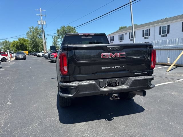 Used 2022 GMC Sierra 3500 Denali w/ Denali Black Diamond Edition AWD/4WD image 7