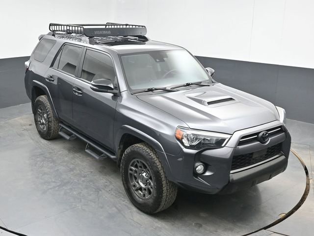 Used 2020 Toyota 4Runner Venture w/ Moonroof Package image 13