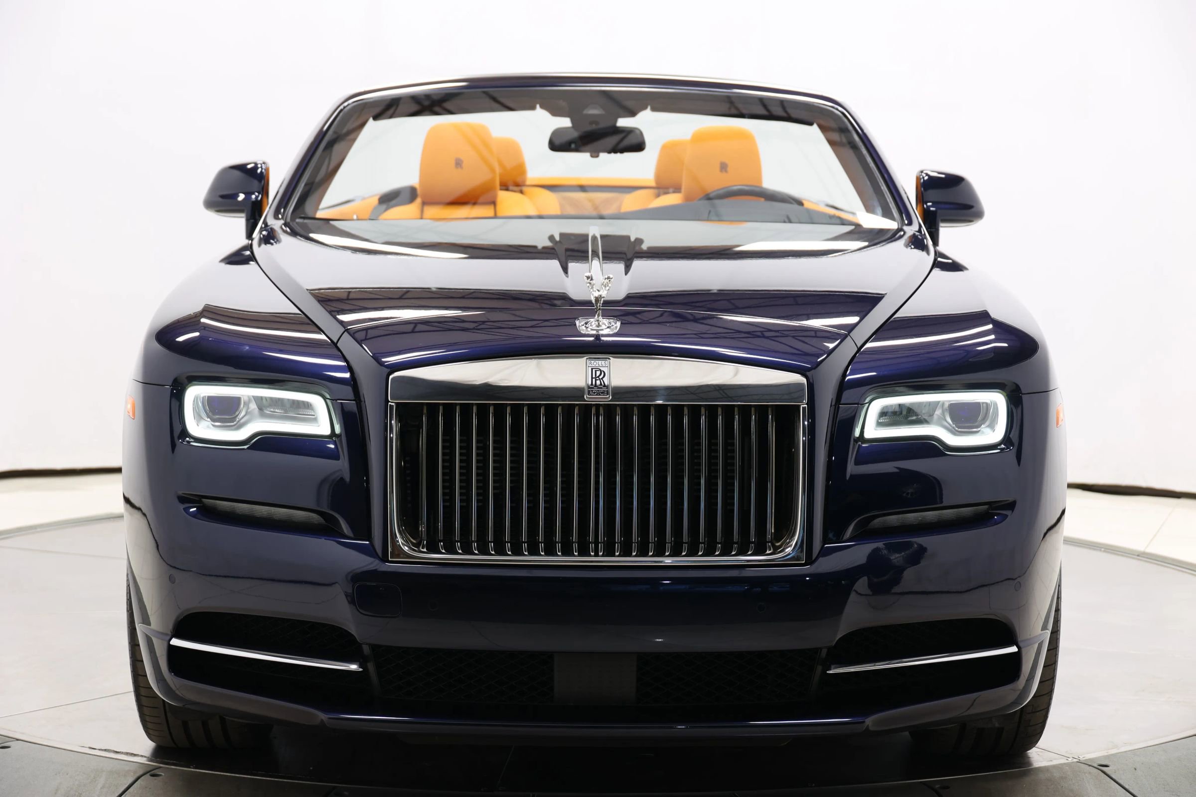 Used 2016 Rolls-Royce Dawn image 90