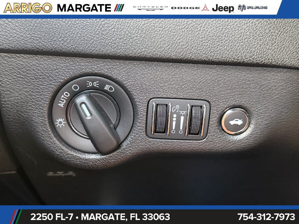 Certified 2023 Dodge Charger SXT w/ Blacktop Package RWD image 31