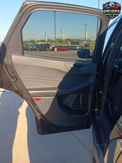 Used 2023 Ford Escape Active w/ Tech Pack #1 AWD/4WD image 13