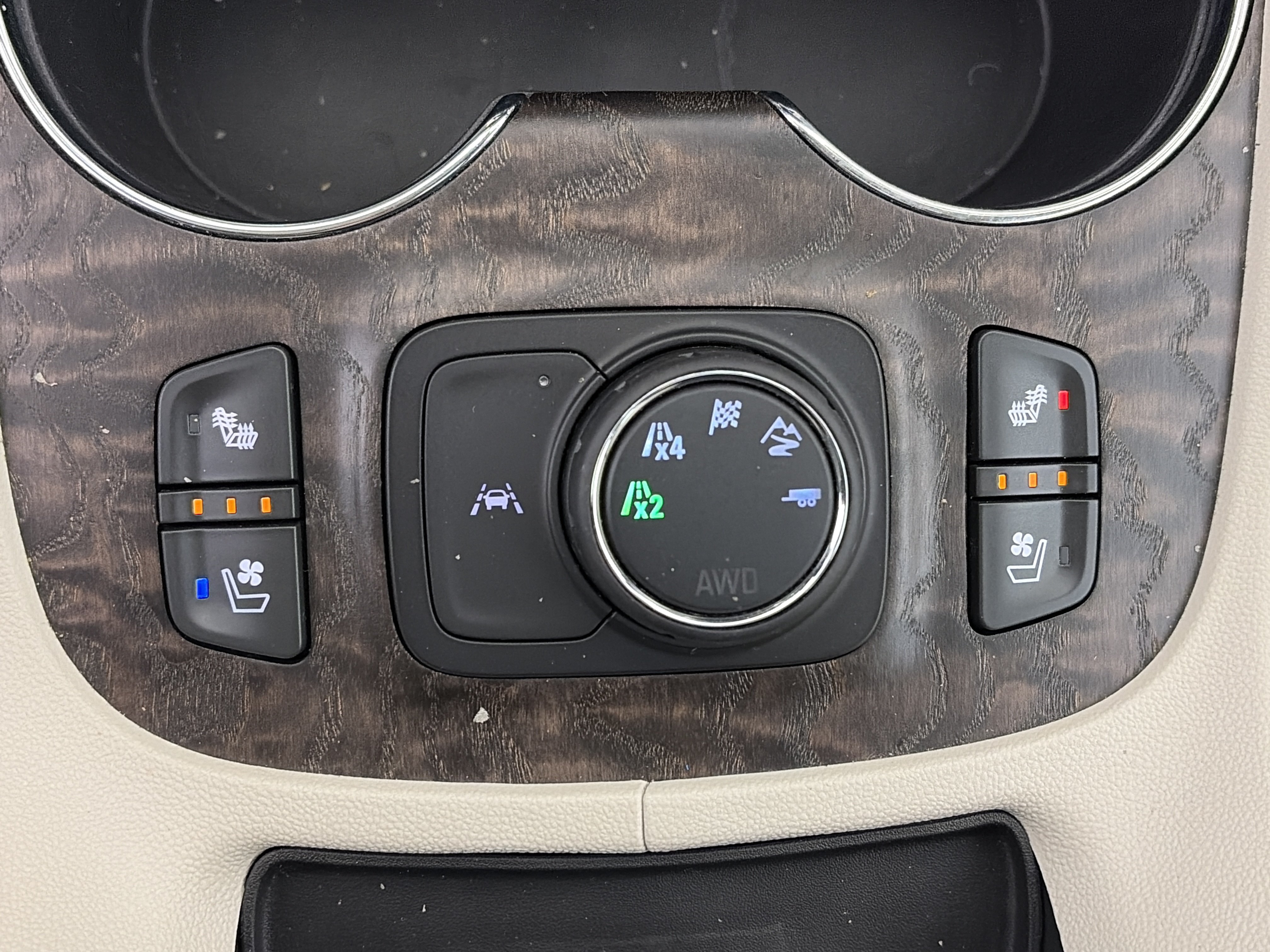 Certified 2023 GMC Acadia Denali w/ Denali Ultimate Package AWD/4WD image 32