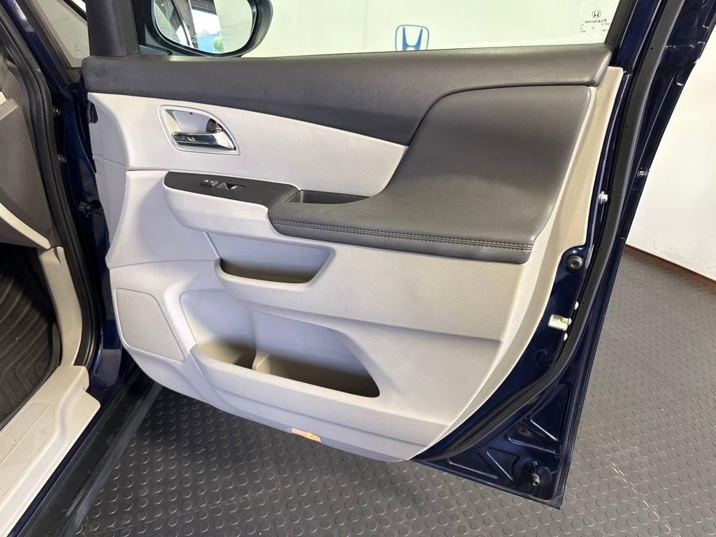 Used 2016 Honda Odyssey EX-L image 5