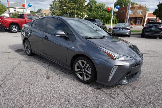 Used 2022 Toyota Prius XLE w/ Advanced Technology Package FWD image 2