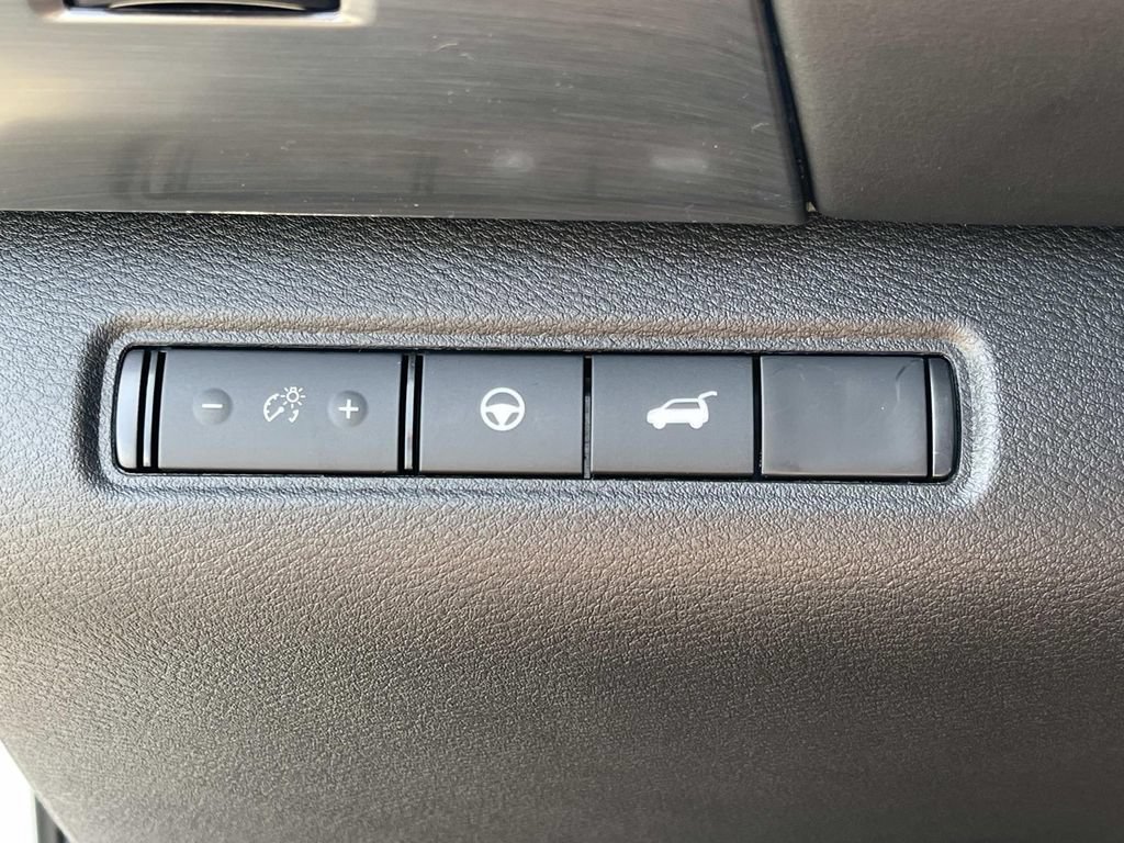 New 2026 Nissan Pathfinder SL FWD image 32