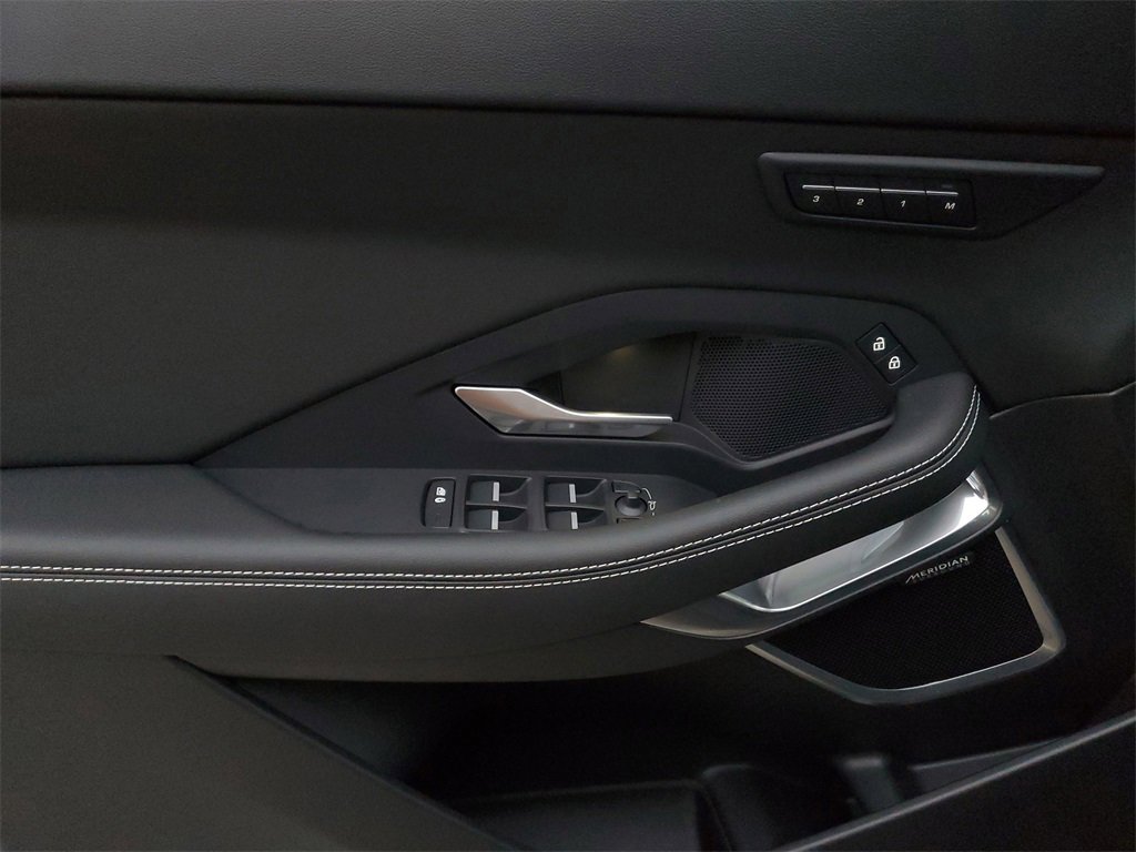 Used 2024 Jaguar E-PACE R-Dynamic SE image 10