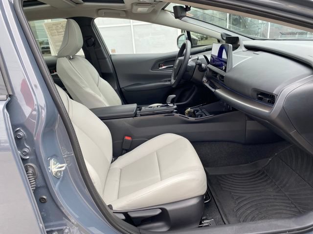 Certified 2025 Toyota Prius Limited w/ Limited Premium Package FWD image 21