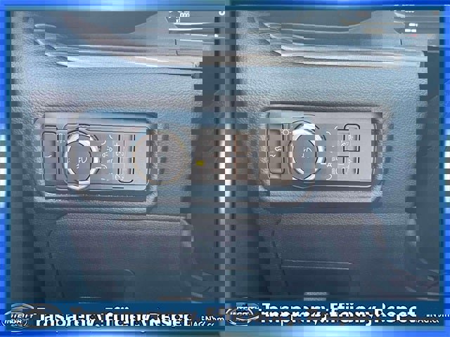 Used 2023 Ford Explorer Limited w/ Equipment Group 301A image 21